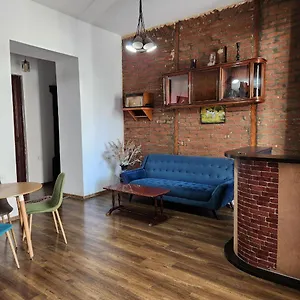 nest-tbilisi.alltbilisihotels.com/