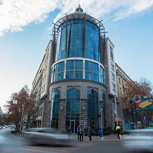 **** Otel Queen Gürcistan